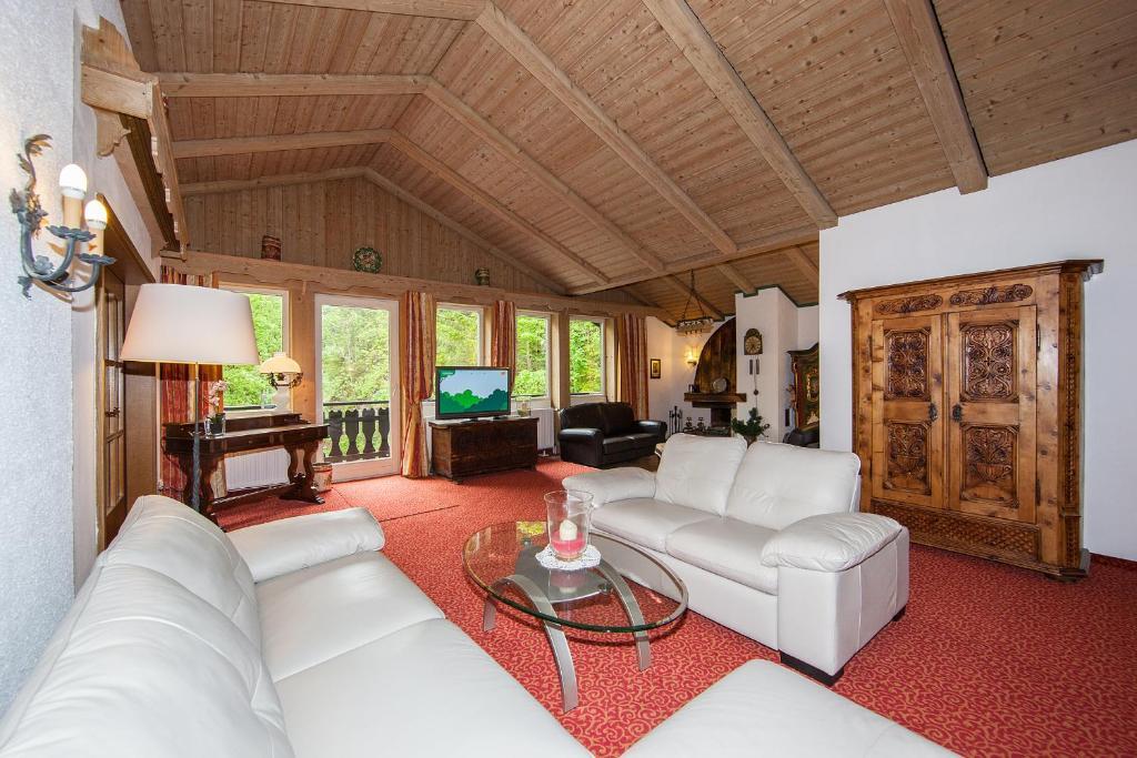 Gaestehaus Laerchenhang Mittenwald Room photo